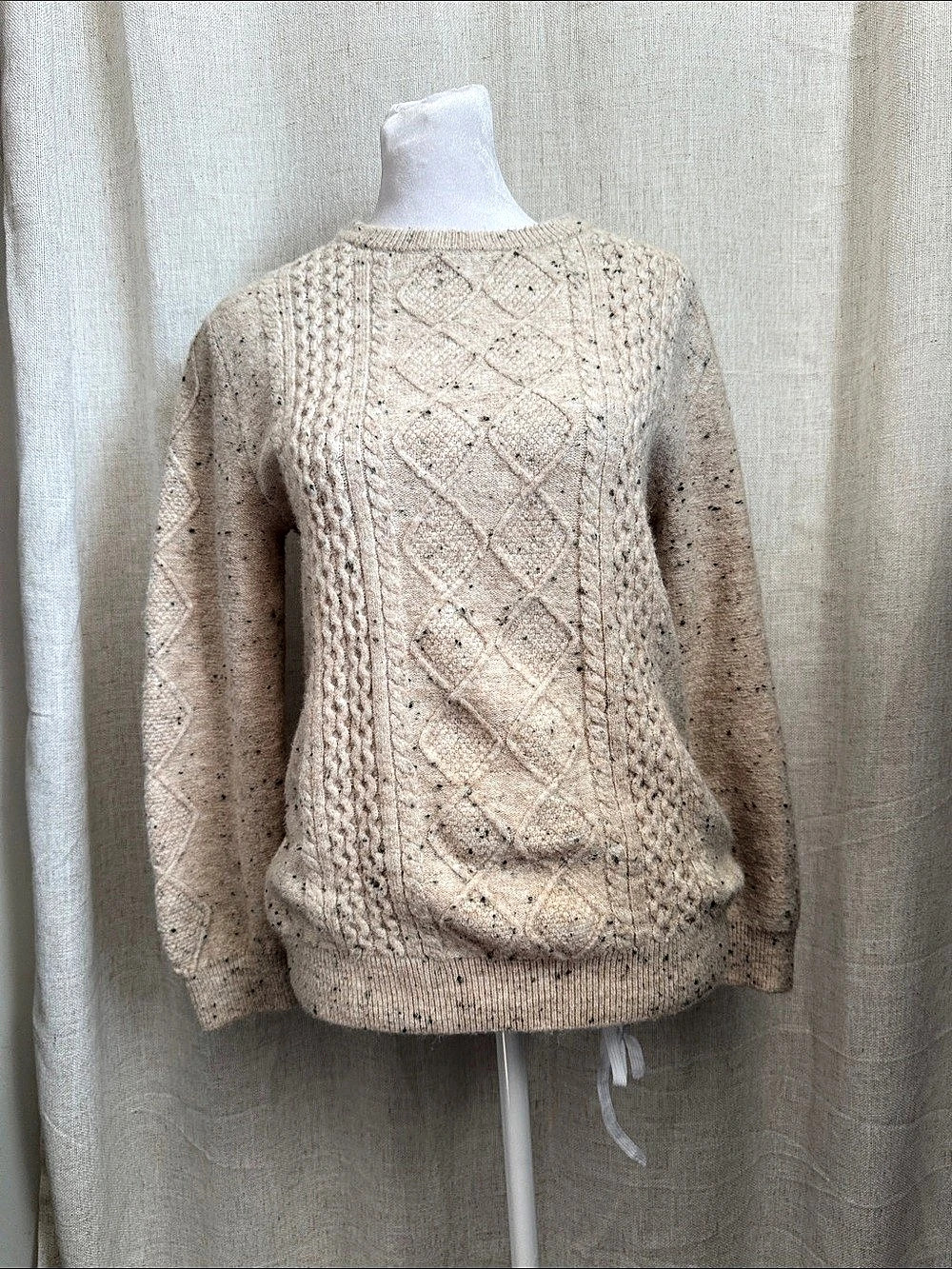 Cable Knit Crewneck Sweater in Beige Large